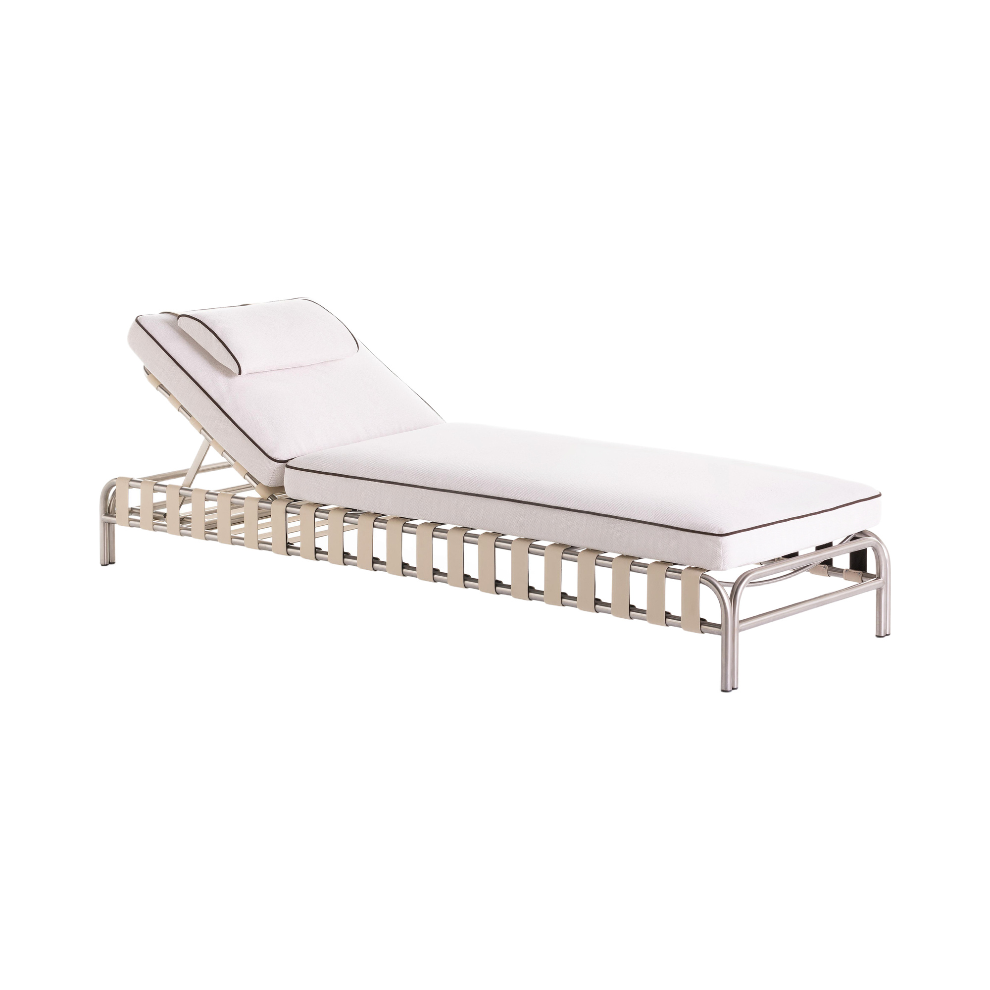 Onsen Chaise Lounge By Gandiablasco